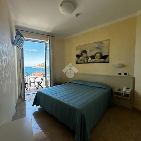 Hotel Feluca