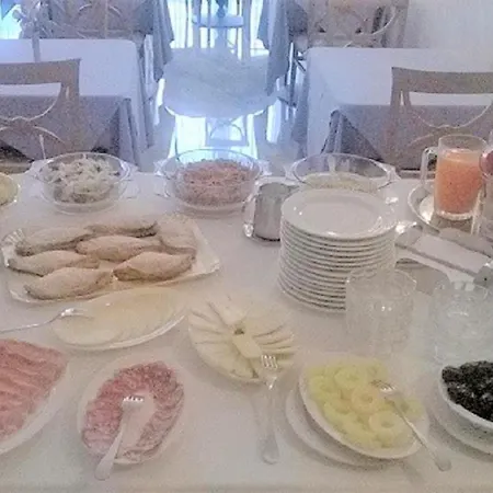 Hotel Feluca 3*